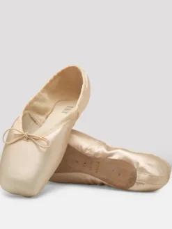 Dansebutikken Amelie begynder og øvede tåspidssko Bloch