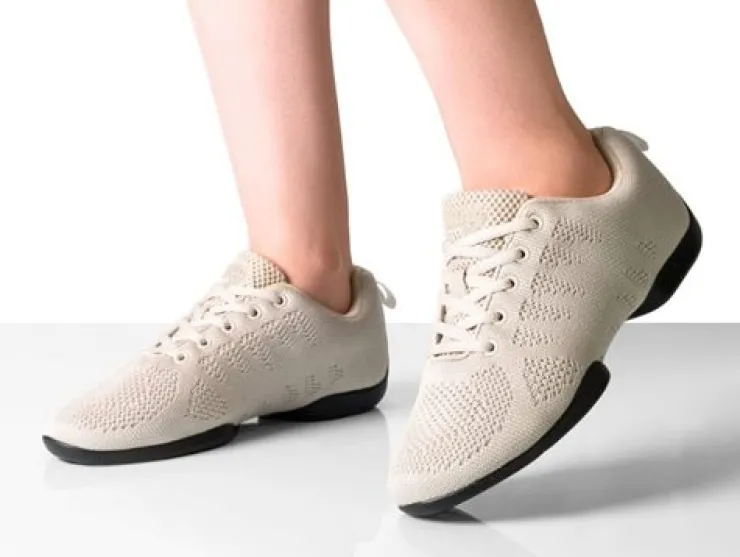 Dame Dansebutikken Beige dansesneaker i åndbar strik til damer - Suny