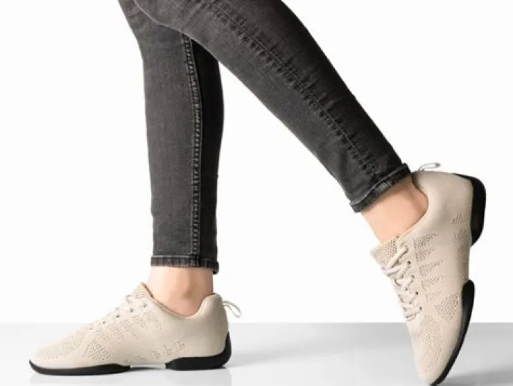 Dame Dansebutikken Beige dansesneaker i åndbar strik til damer - Suny