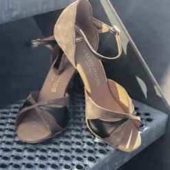 Dame Dansebutikken Beige/brun ruskinds dansesko 6 cm hæl Rummos