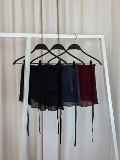 Dame Dansebutikken Bloch sort kort chiffon slå om skirt
