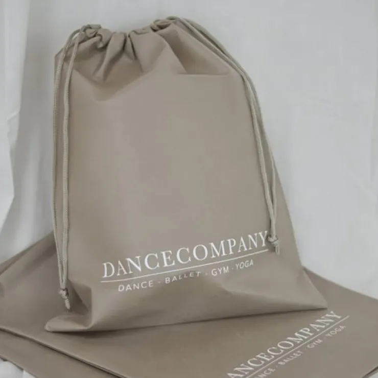 Dansebutikken Dancecompany sandfarvet skopose med logo