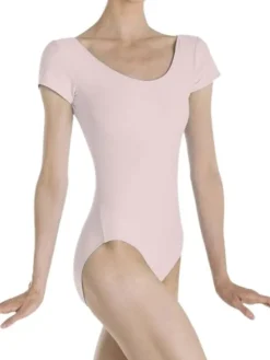 Dame Dansebutikken Dragt med korte ærmer i lyserød fra Wear Moi