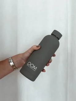 Dansebutikken Drop of mindfulness drikkeflaske 500ml mat grå