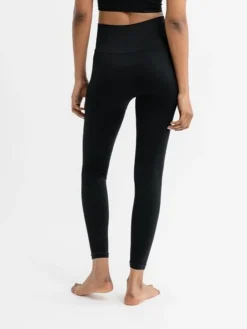 Dame Dansebutikken Drop of Mindfulness Jeane rib leggings i sort