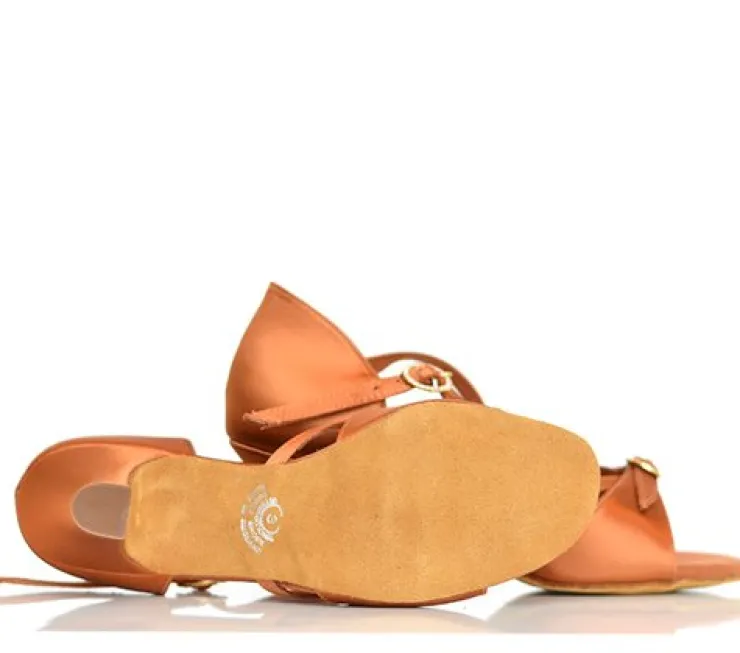 Dame Dansebutikken International dansesko Natasha dark tan satin junior
