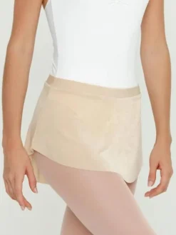 Dame Dansebutikken Lattefarvet pull on skørt fra Bullet Pointe