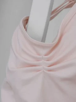 Dame Dansebutikken Seré rosa dragt m. rynkedetaljer og justerbare stropper