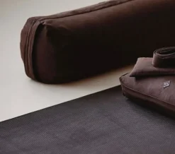 Dansebutikken Simple Days yogapølle i brun