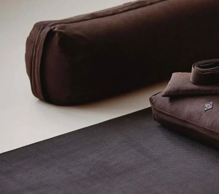 Dansebutikken Simple Days yogapølle i brun