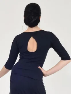 Dame Dansebutikken Sort bluse med bådhals og 3/4 lange ærmer