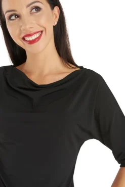 Dame Dansebutikken Sort bluse med bådhals og halv lange ærmer