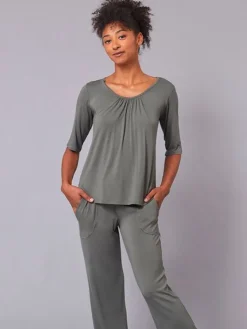 Dansebutikken TempsDanse khaki grøn bambus t-shirt