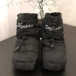 Dansebutikken Warm up sort boots til ballet og dans fra Repetto