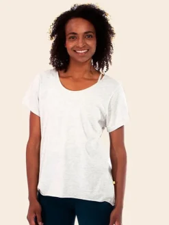 Dame Dansebutikken Yogamii off white blød t-shirt til træning