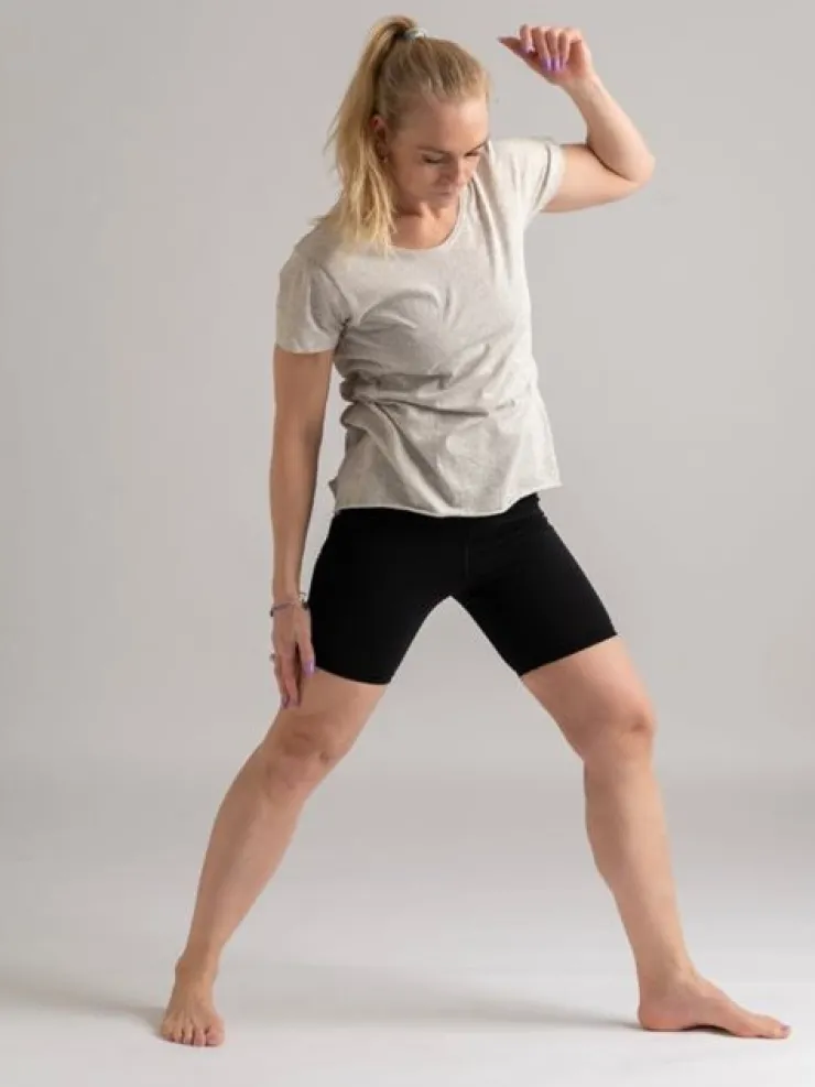 Dame Dansebutikken Yogamii off white blød t-shirt til træning